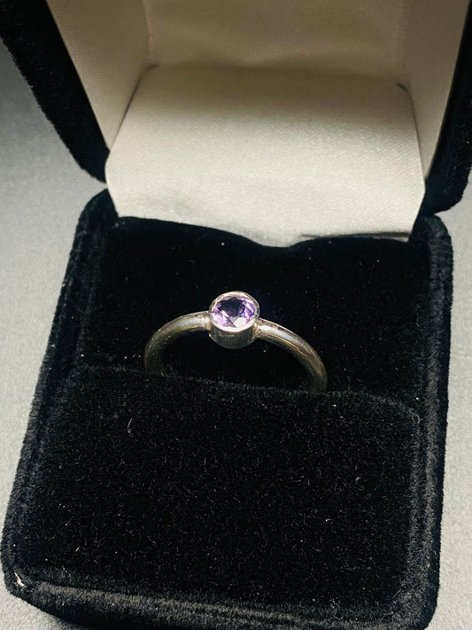 Amethyst/.925 Birthstone ring