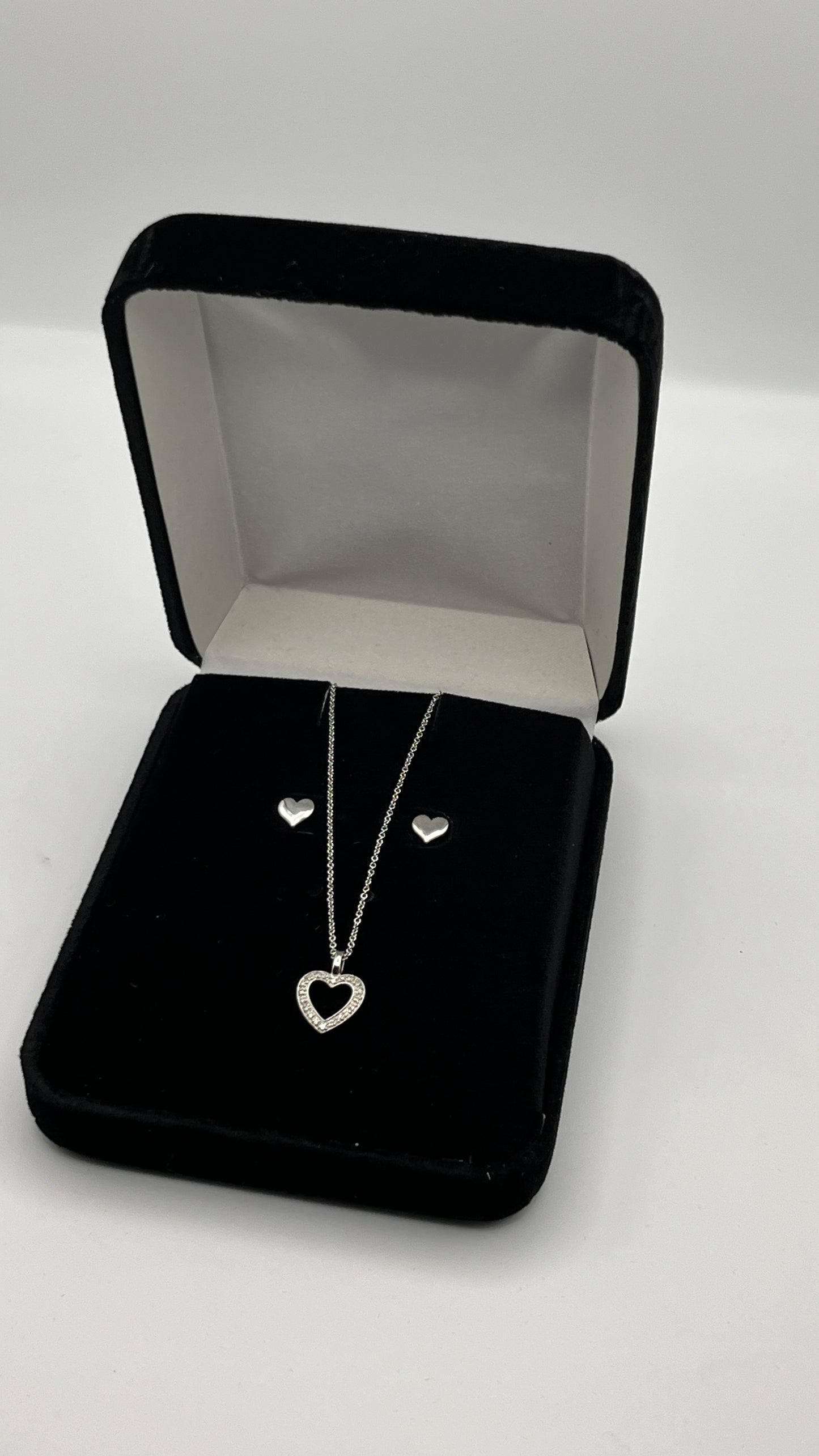 .925 Heart diamond set