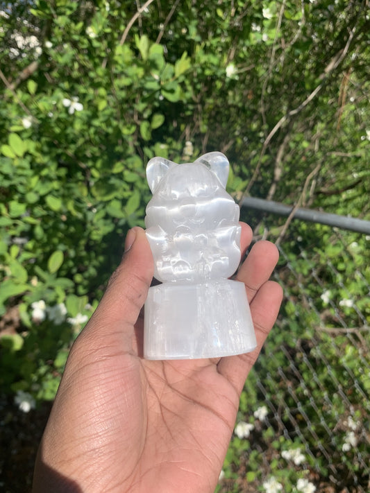 Selenite nine tail fox carving