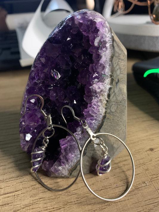 Raw amethyst chip hoop earrings